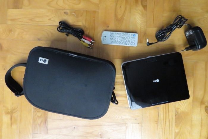 Przenośny odtwarzacz DVD LG DP371B