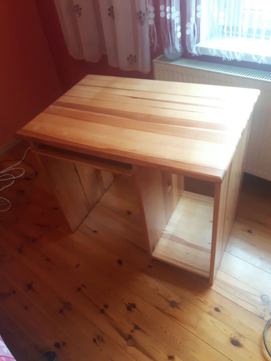 Biurko komputerowe drewniane z krzesłem