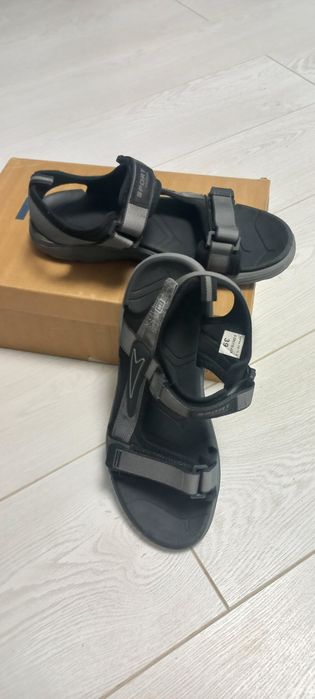 Сандалі для хлопця 39 розмір
