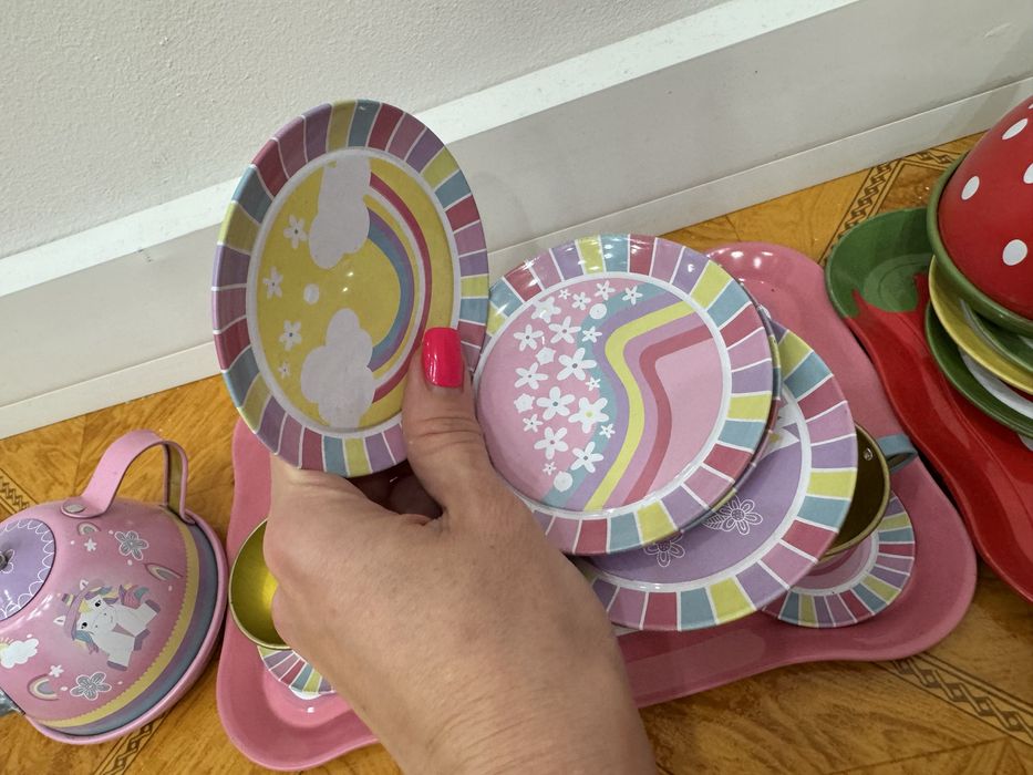 Посуд дитячий іграшковий