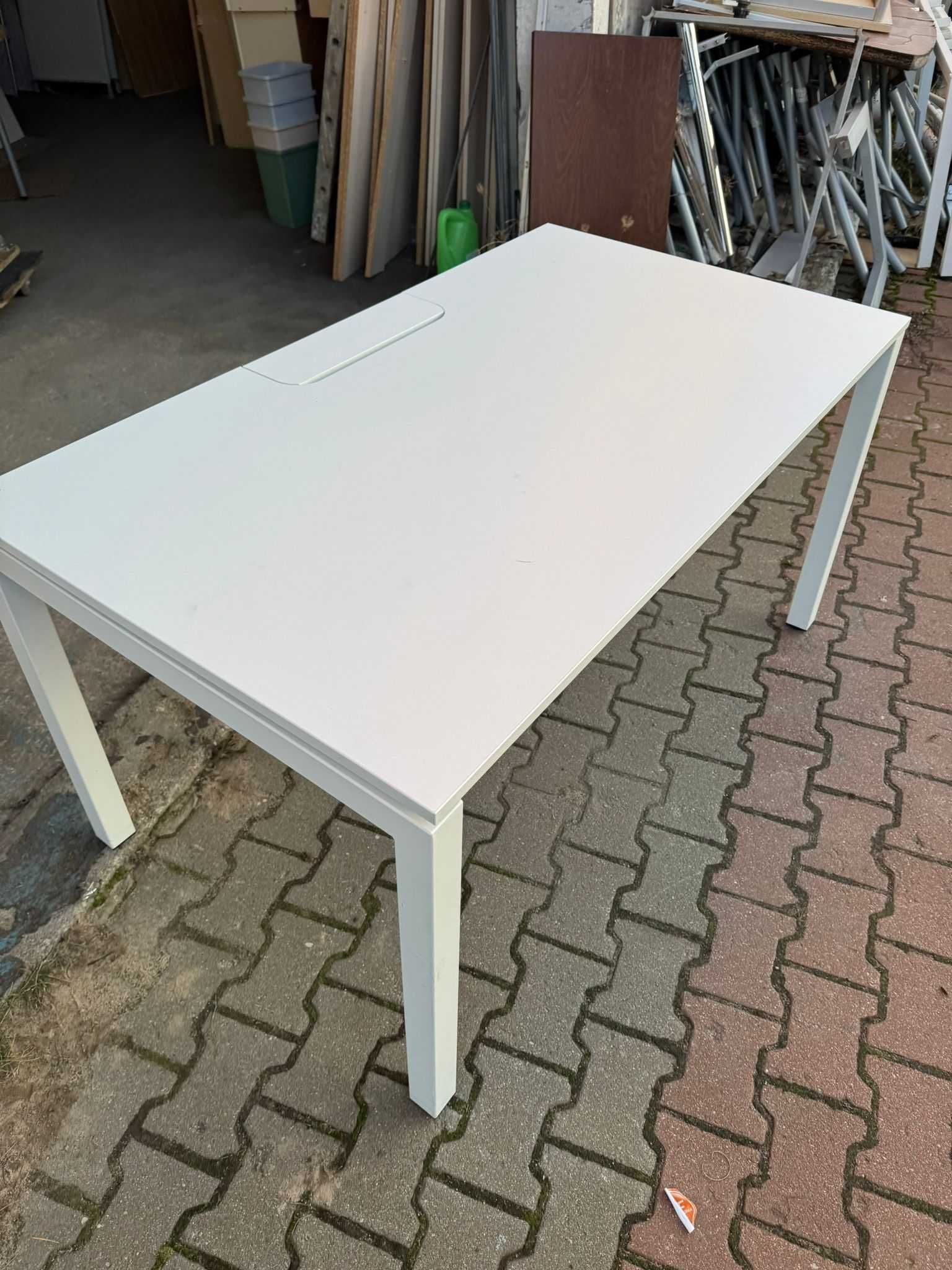 Biurko białe DYNAMOBEL 140x80cm  biurka stoły białe do szkół biur domu