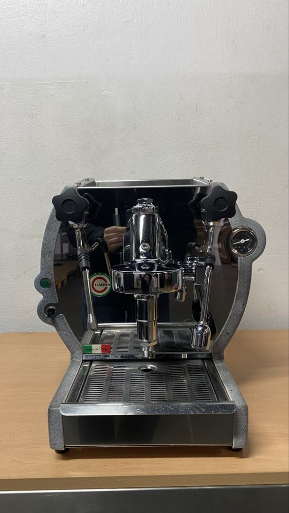 Maquina de café La Nuova Era - Cuadra