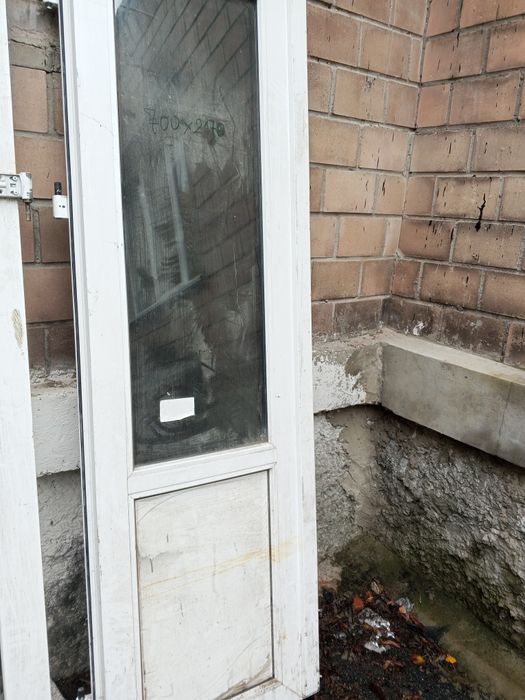 Двері металопластикові.бу