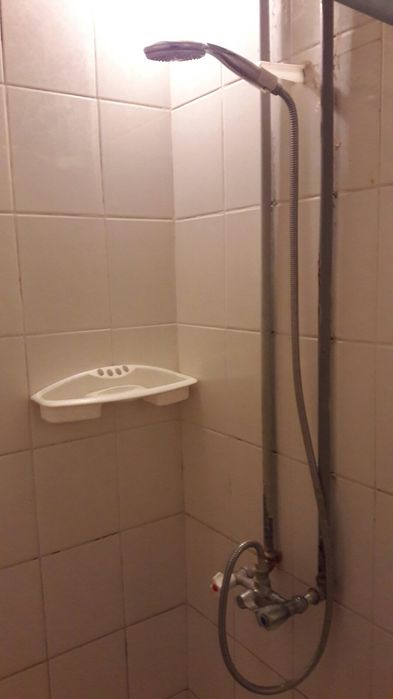 Продам 1 комнатную гостинку в районе Одесской