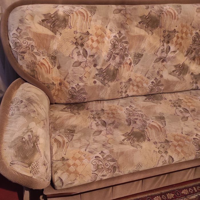 Діван-ліжко, диван -кровать.