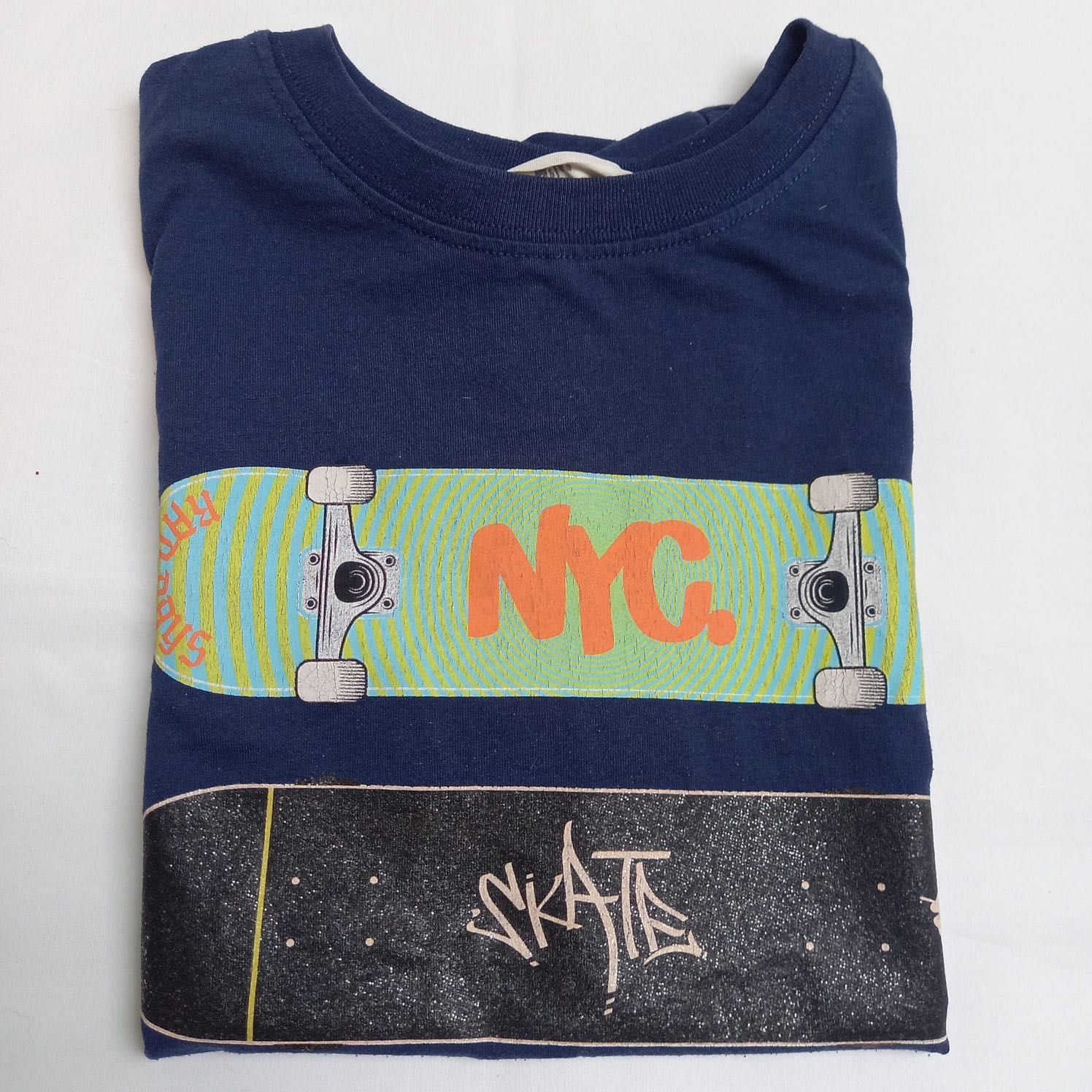 Granatowy bawełniany t-shirt krótki rękaw 134/140 H&M NYC skate