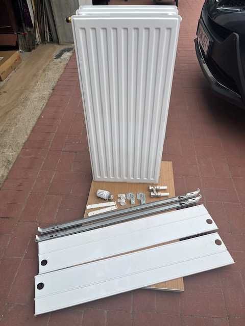 Grzejnik C33  900x400 nowy za 50% ceny