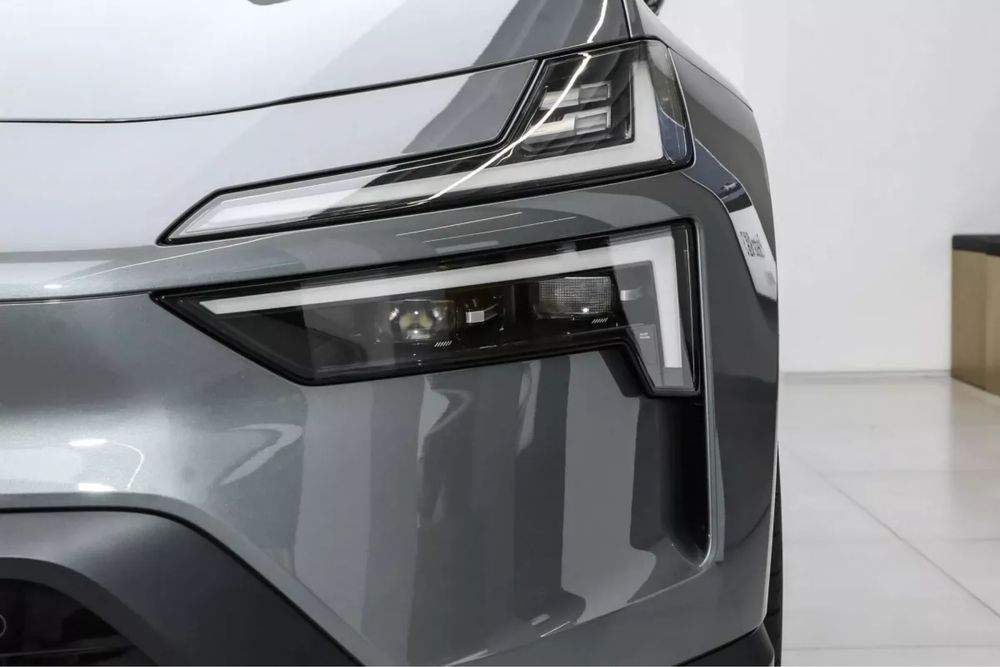 POLESTAR 4  електромобіль