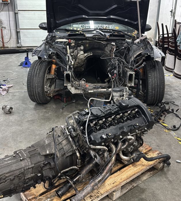 Słupek silnik n53 272k  alternetor kompresor klimy wiązka e90 e60