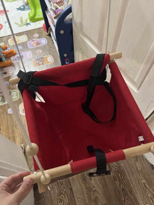 дитяча гойдалка infancy