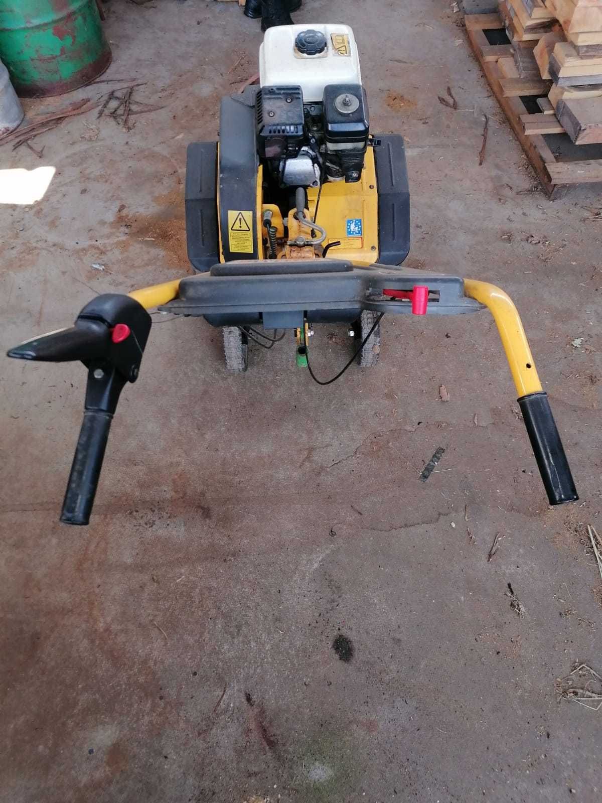 TRATOR MOTOENXADA