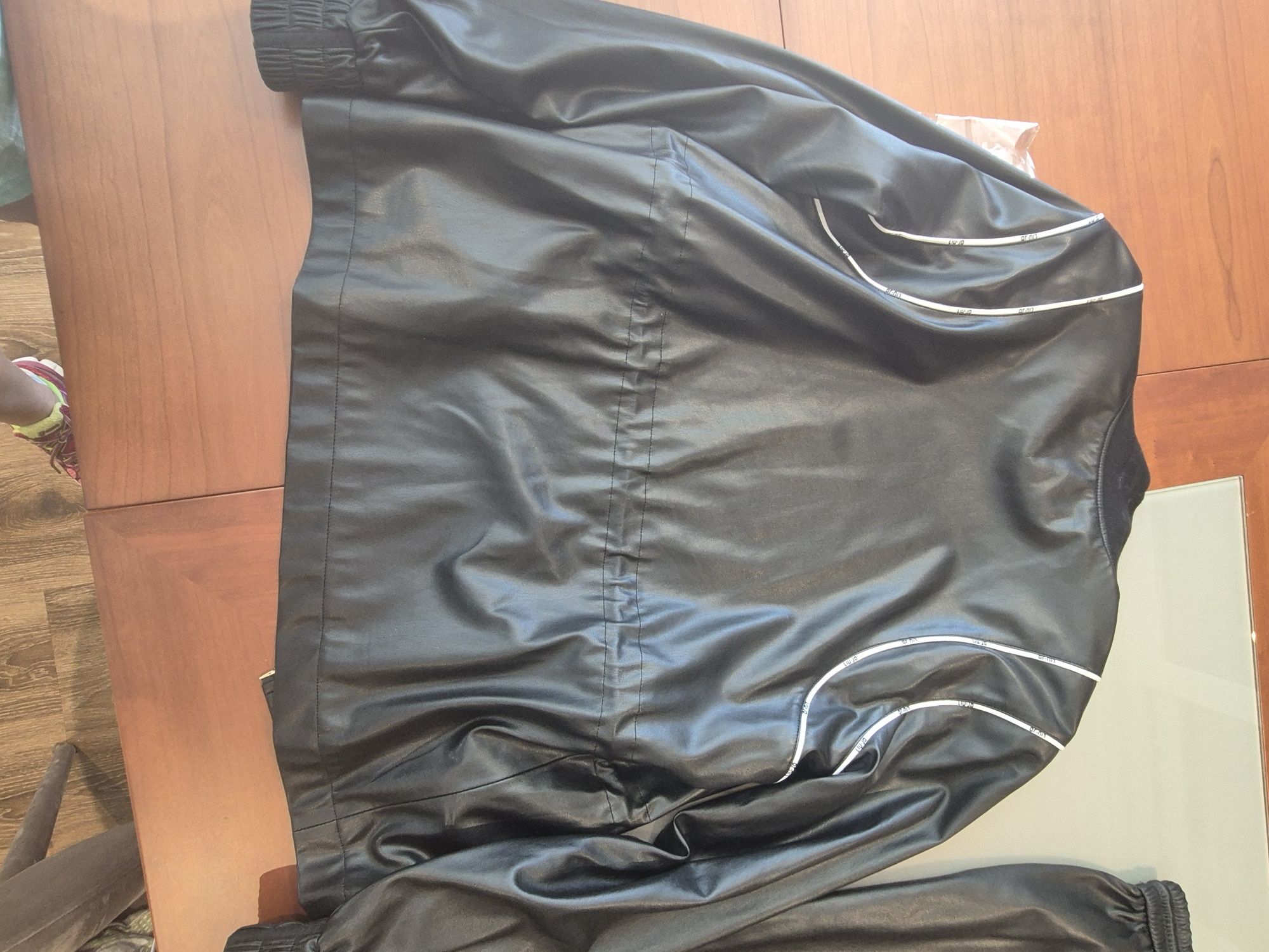 Conjunto de napa fininha da LIUJO! NOVO