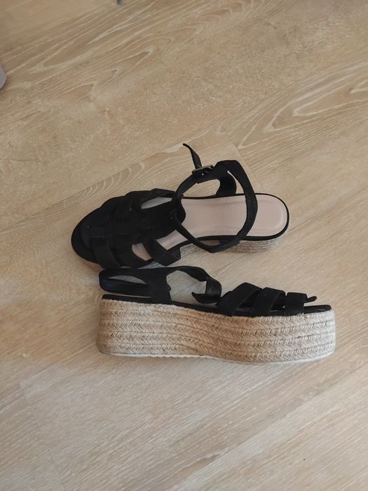 Sandálias usadas 1 vez