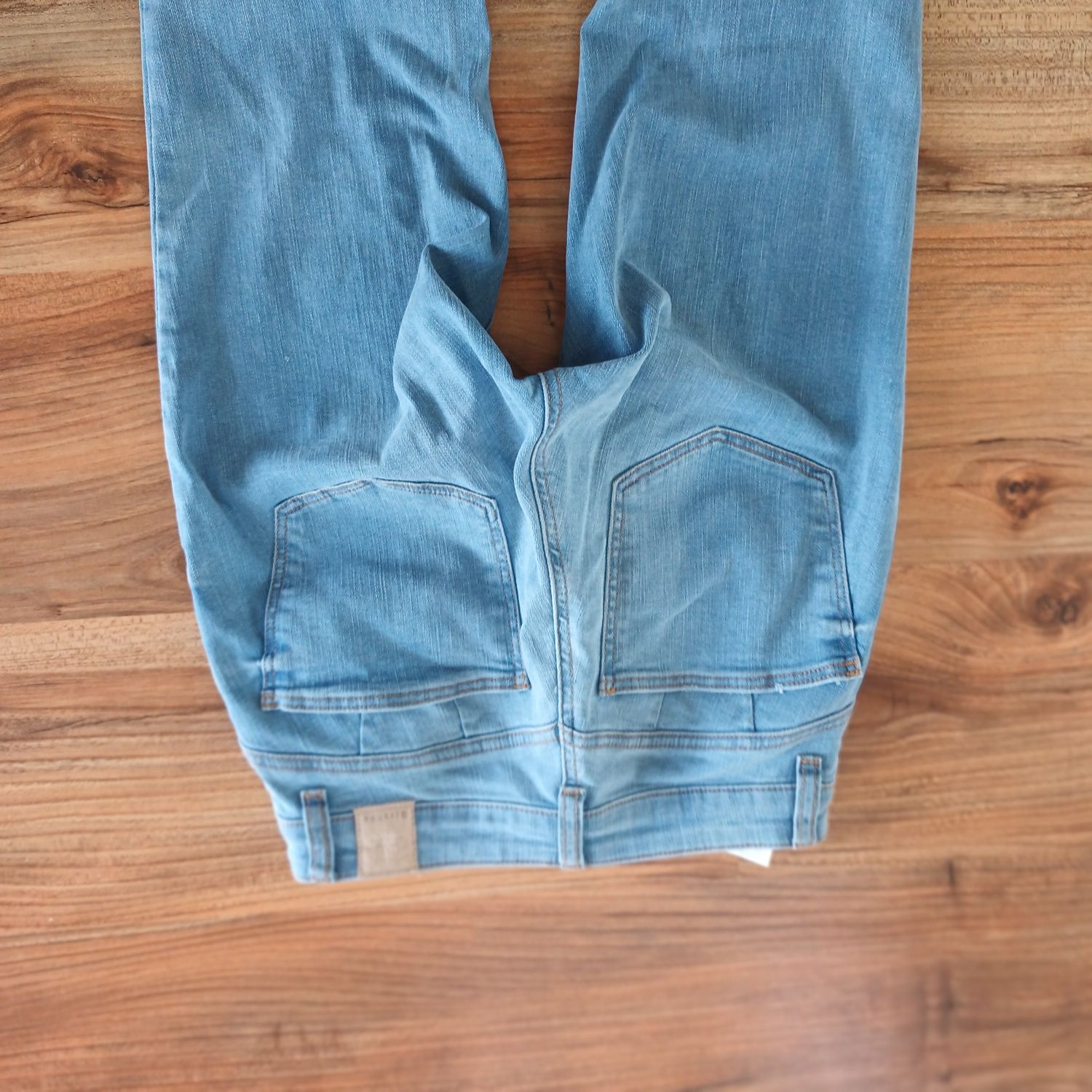 Spodnie 36 S Bershka jeansowe push up jeansy niebieskie elastyczne