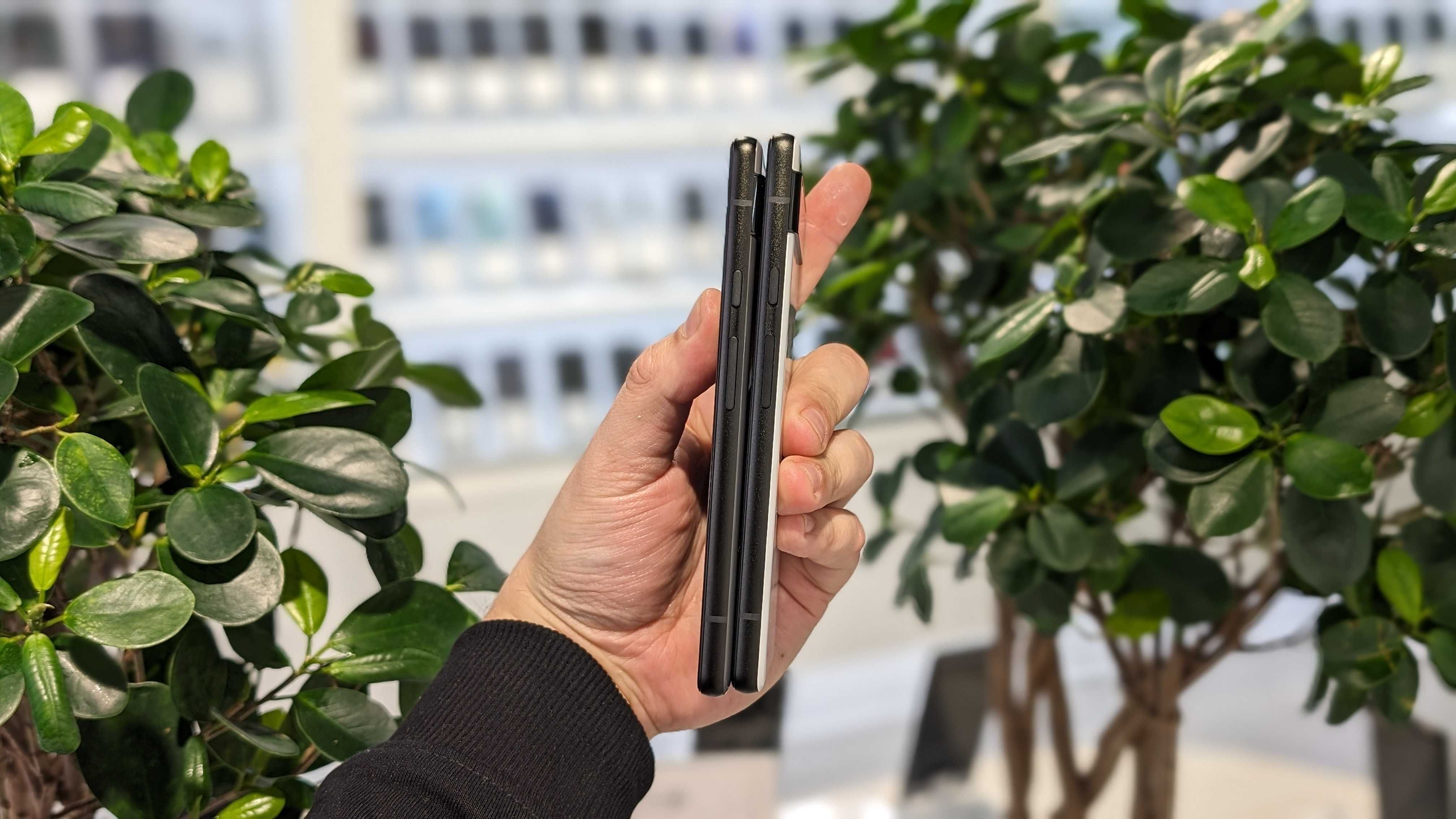 Оплата частинами 0% Google Pixel 6a 6/128GB Charcoal/Sage/Chalk