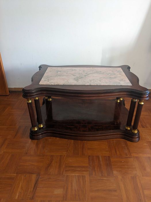 Mesa de Centro Elegante