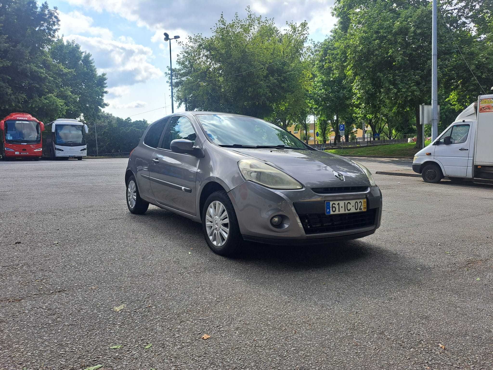 Renault Clio III 16V