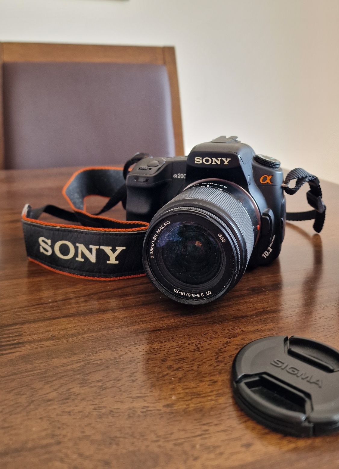 Máquina fotográfica Sony Alpha DSLR-A2 + LENTE EXTRA DE 300mm
