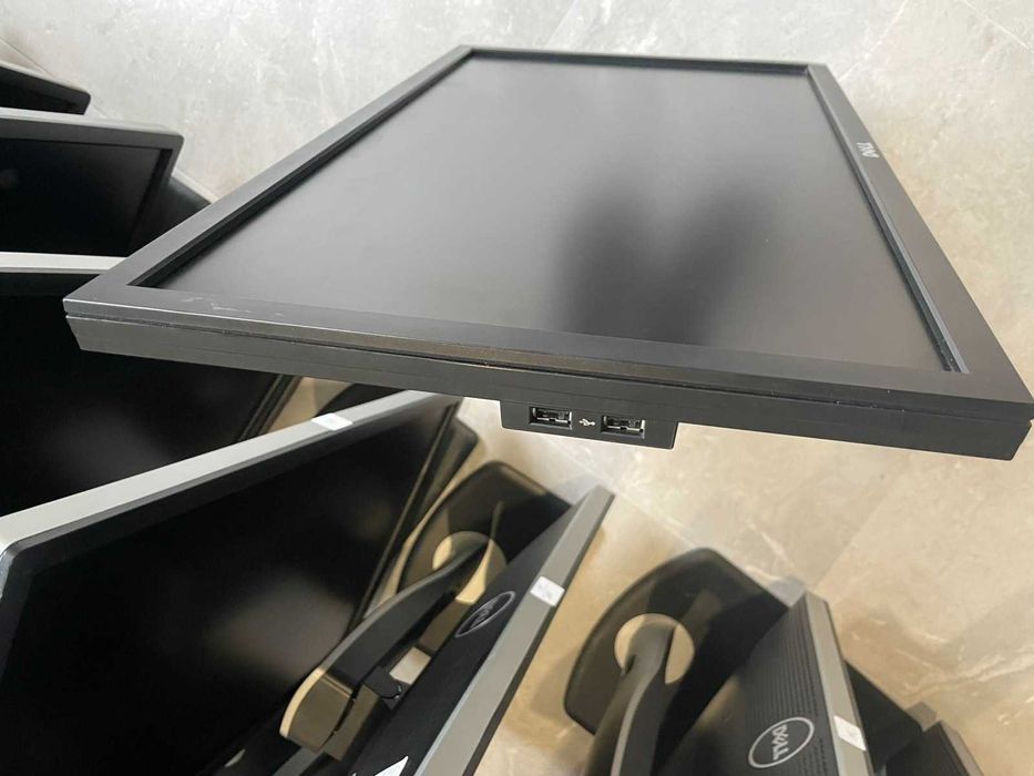 Монітор 24" Dell P2411Hb для офісу та дому є 6 шт