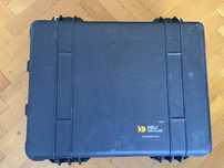 Walizka case peli 1560