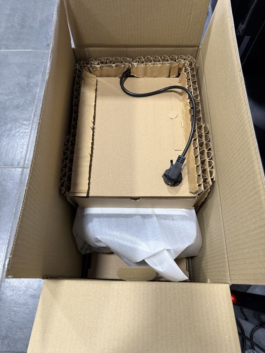 Кавомашина Philips 5500 нова! Заводське пакування!