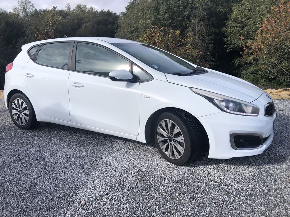 Kia ceed 1.4 com poucos klm