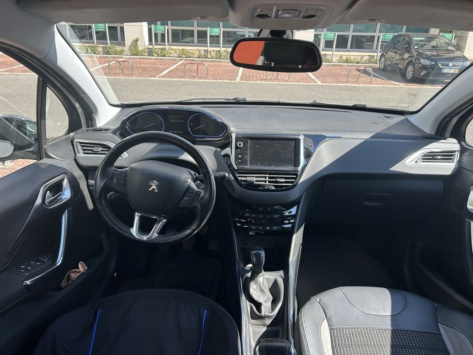 Peugeot 2008 1.2 Allure