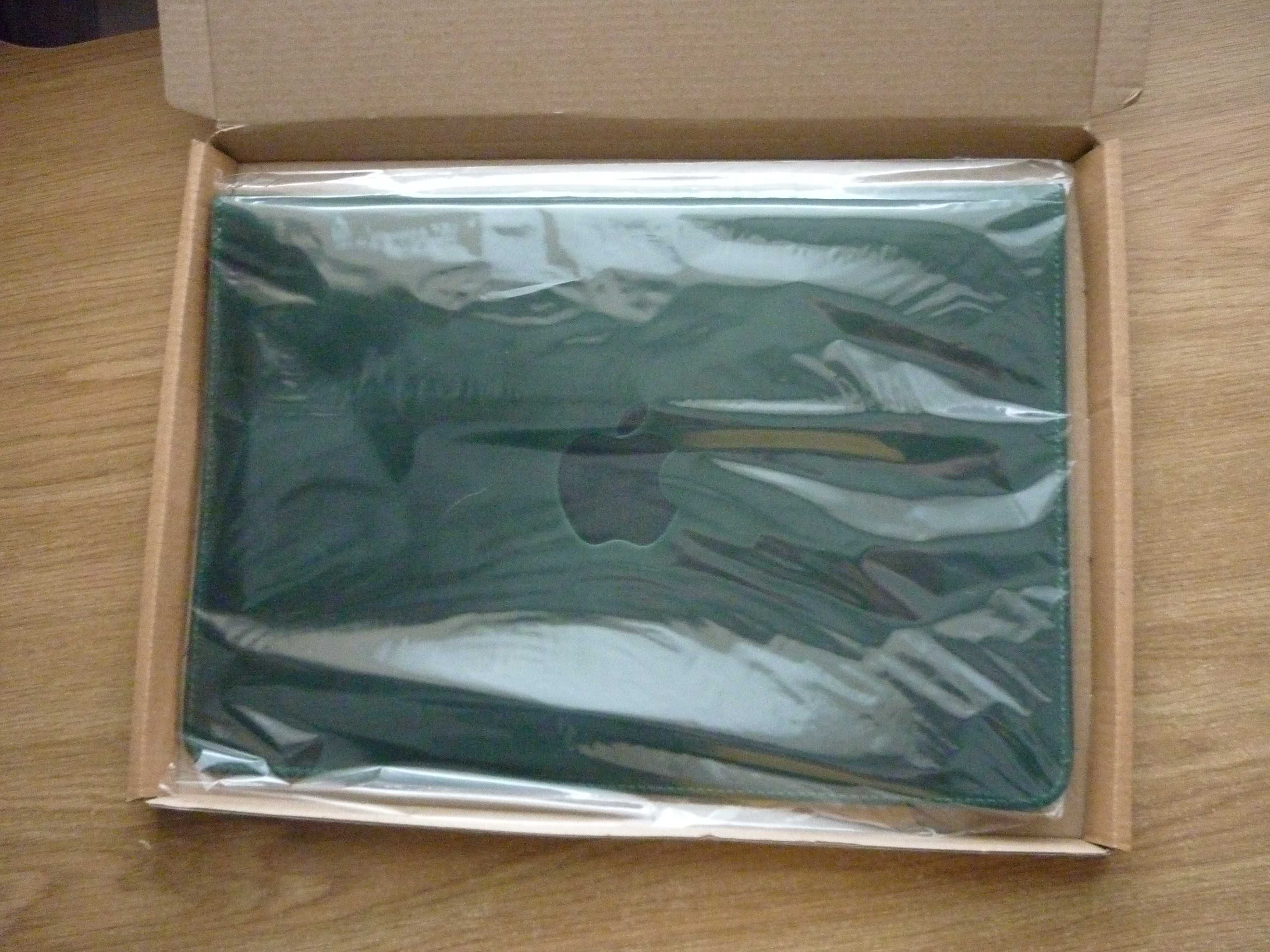 Чехол-конверт для MACBOOK PRO 15-16'' на магнитах. Зеленый