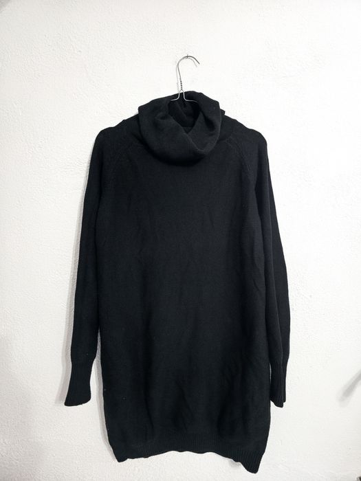 Czarna sukienka z golfem sweter dzianinowa sukienka sweterkowa esmara