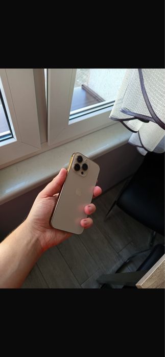 Iphone 13 pro Gold 128 gb + 6 case