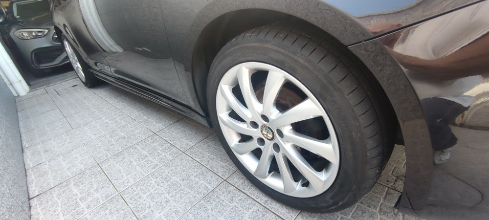 Carro Alfa Romeo Giulietta