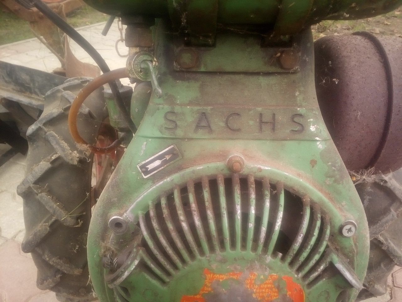 Traktorek kosiarka Holden E6