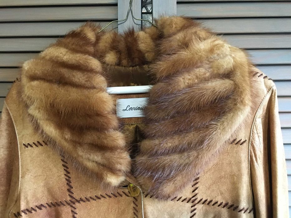 Жіноча шкіряна куртка дублянка Levinson оригінал р38