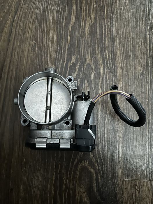 Дроссельная заслонка оригинал! W221 мотор 273 обьем 5.5