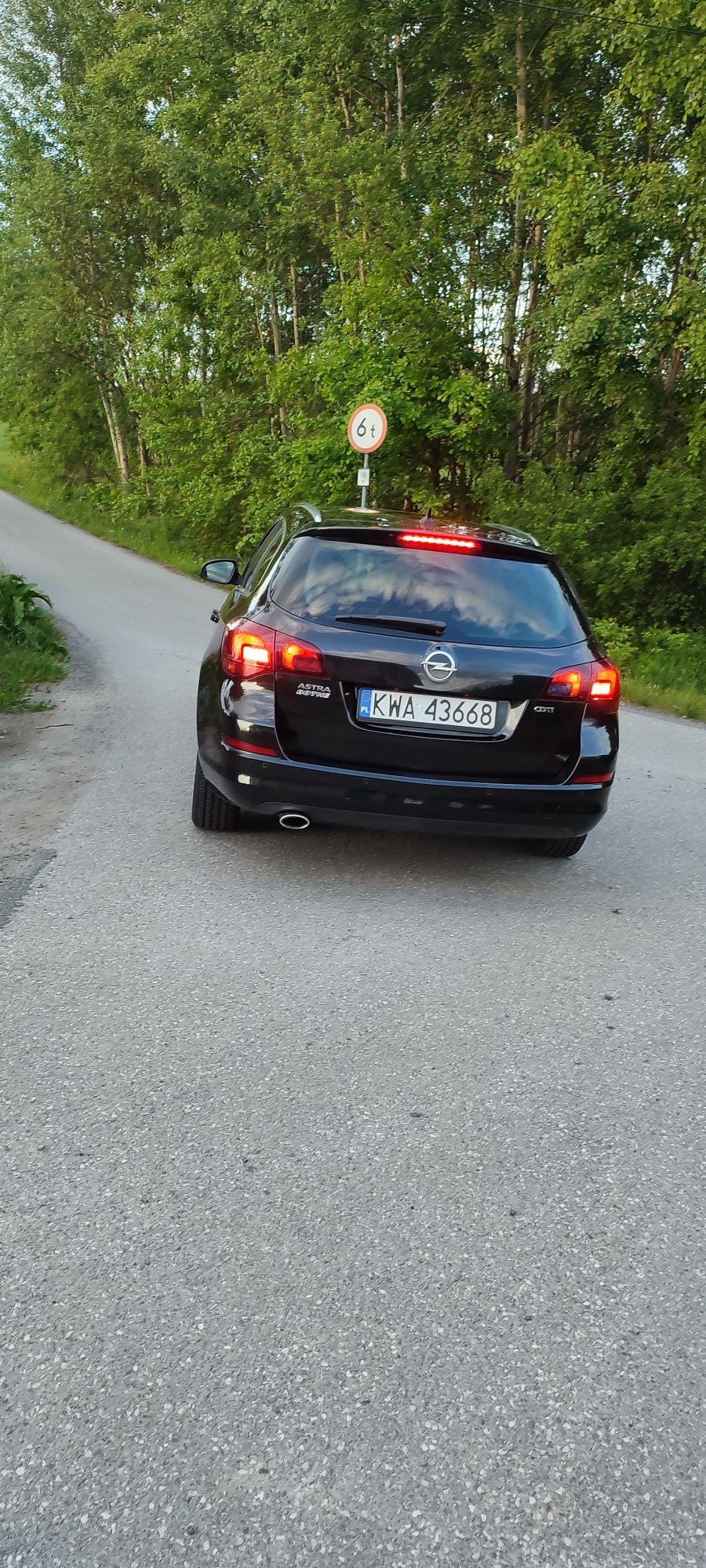 Opel Astra J SPORT TOURER 2.0 CDTi Bogate wyposażenie/skóra/Xenon.