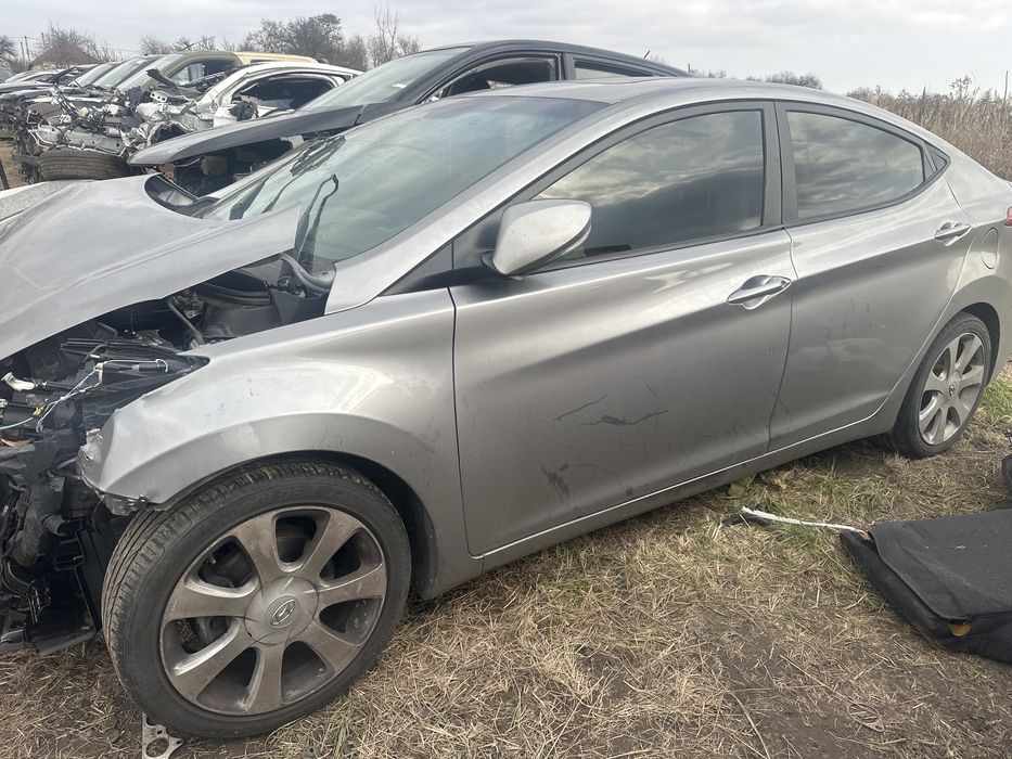 Авторазборка XYUNDAI ELANTRA 2013 год 1.8 бензин автомат