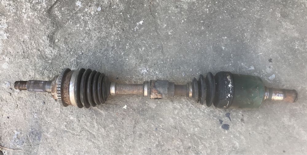 Б/У Полуось правая honda civic  mb6  97 - 01 оригинал