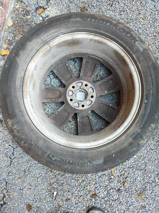 Felgi aluminiowe R18 z kompletem opon letnich i zimowych
