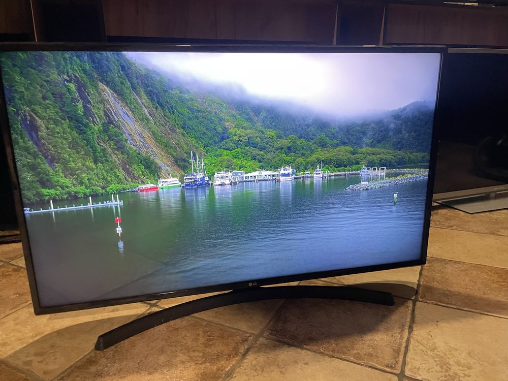 Телевізор Lg 43 4k smart tv