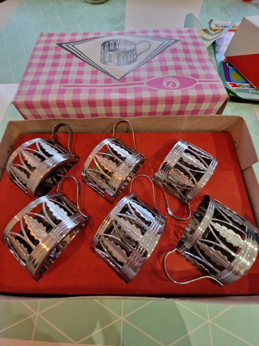 Koszyczki do szklanek