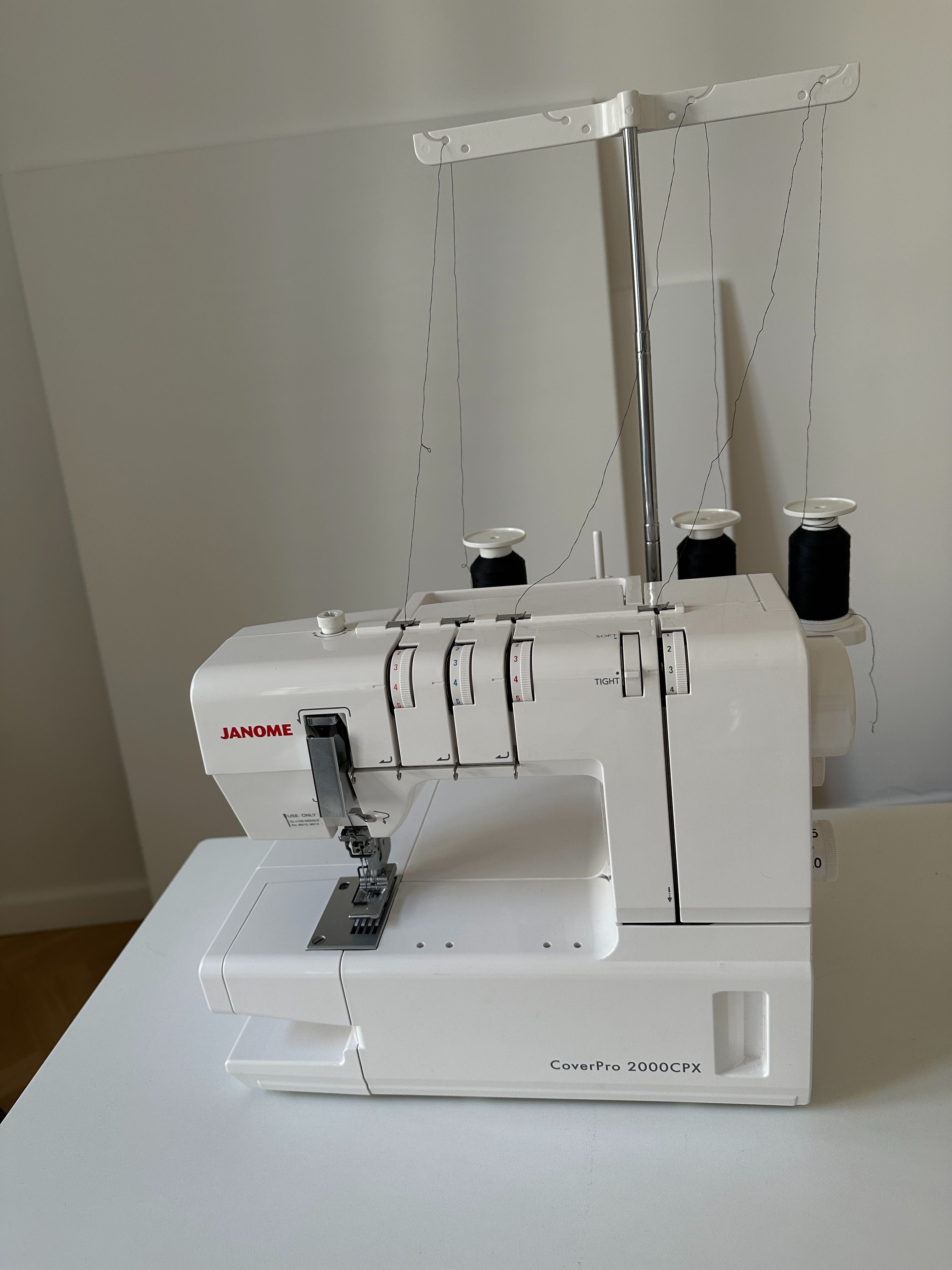 Janome CoverPro 2000CPX coverlock renderka - w idealnym stanie