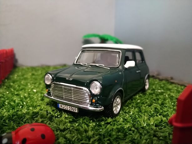 Mini Cooper 1969 - Bburago 1/32
