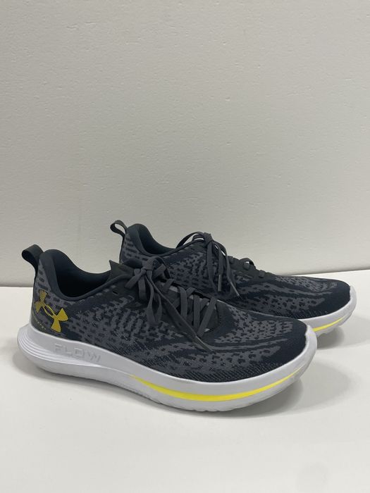 Бігові кросівки Under Armour Flow Velociti 4 SE
