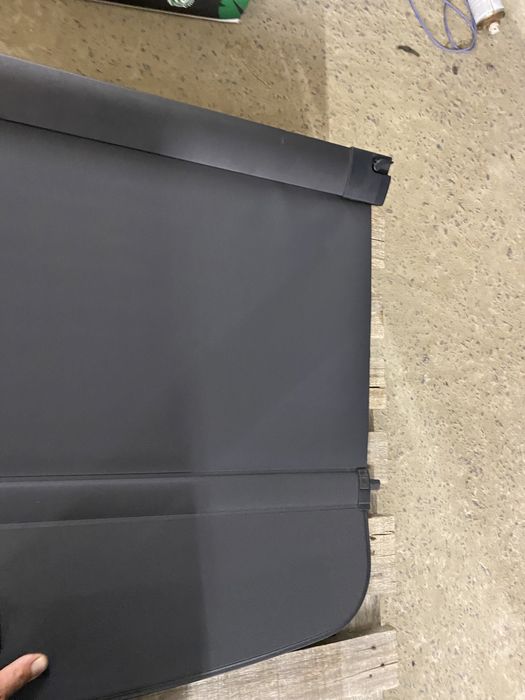 Шторка багажника Audi e-tron