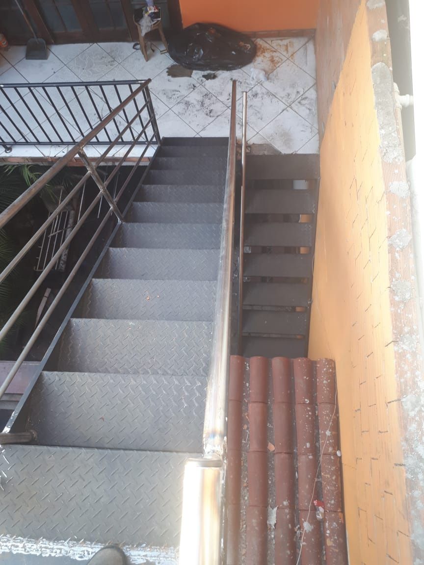 Escadas de ferro