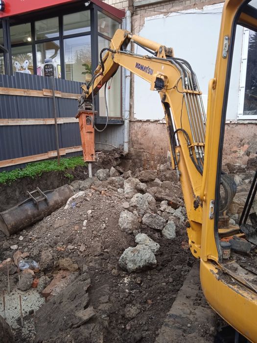 Послуги міні екскаватора.Гідромолот.