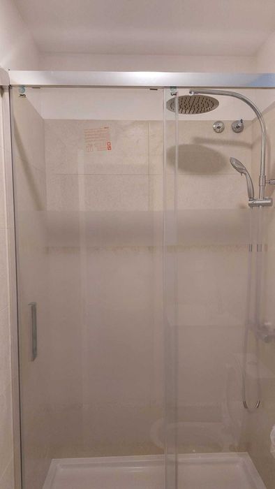 Resguardo de base de Duche