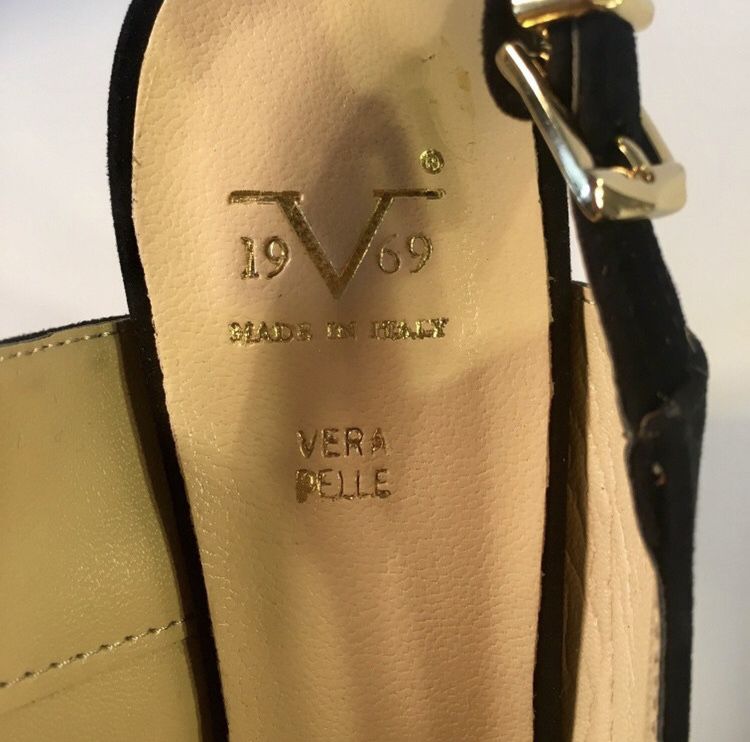 Nowe czarne sandały na obcasie Versace 1969 [36]