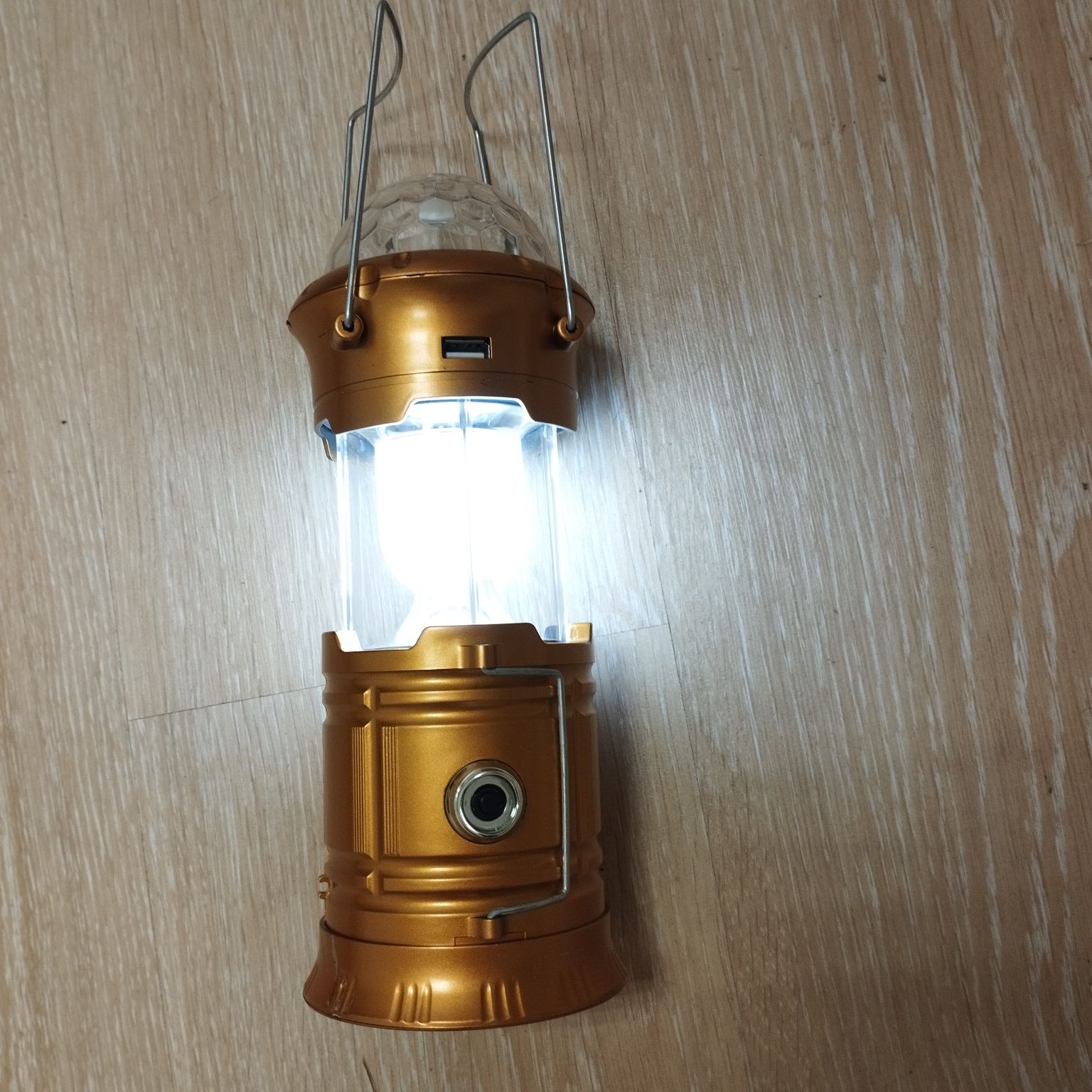 Продам кемпінговий світильник- ліхтар