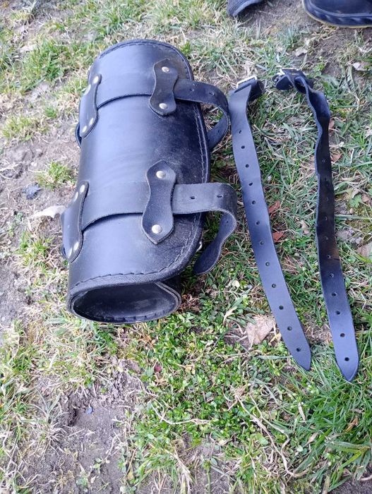 Rolka Wałek Piórnik Sakwa narzędziowa lagi kierownice Harley Davidson